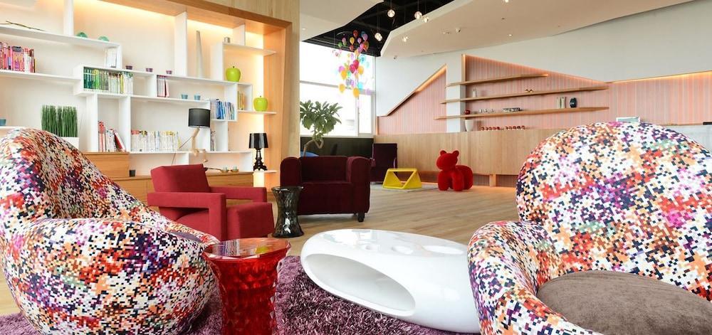 In Young Hotel Cao Hùng Ngoại thất bức ảnh