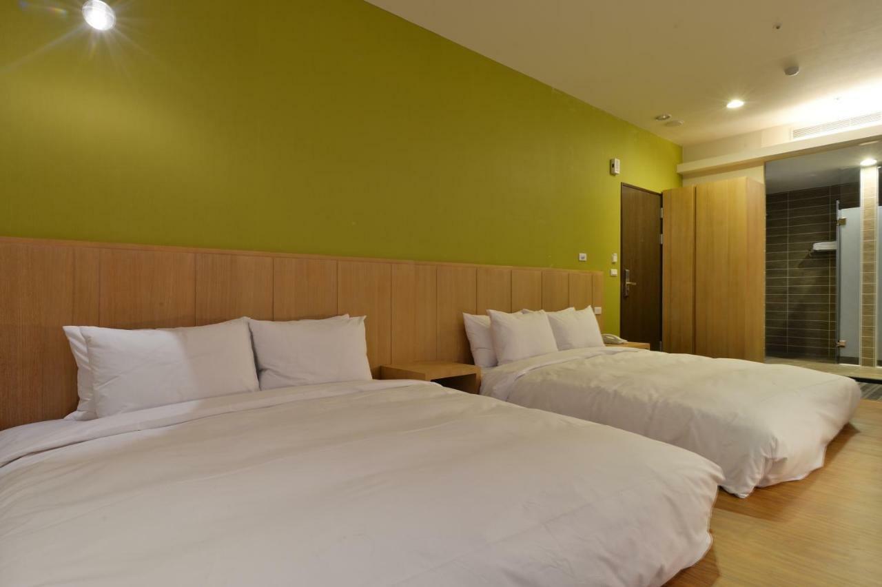 In Young Hotel Cao Hùng Ngoại thất bức ảnh