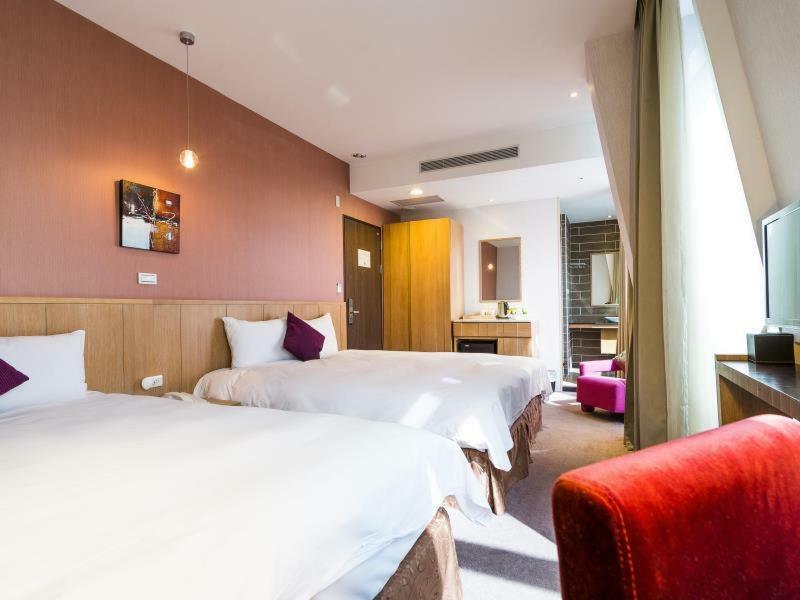 In Young Hotel Cao Hùng Ngoại thất bức ảnh